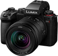 Nikon Coolpix S3300 Digitalkamera - 16 MP CCD Sensor mit 6 fach optischem Zoom - Bildstabilisierung und 156 mm Brennweite - Schwarz mit 6,7 cm Display