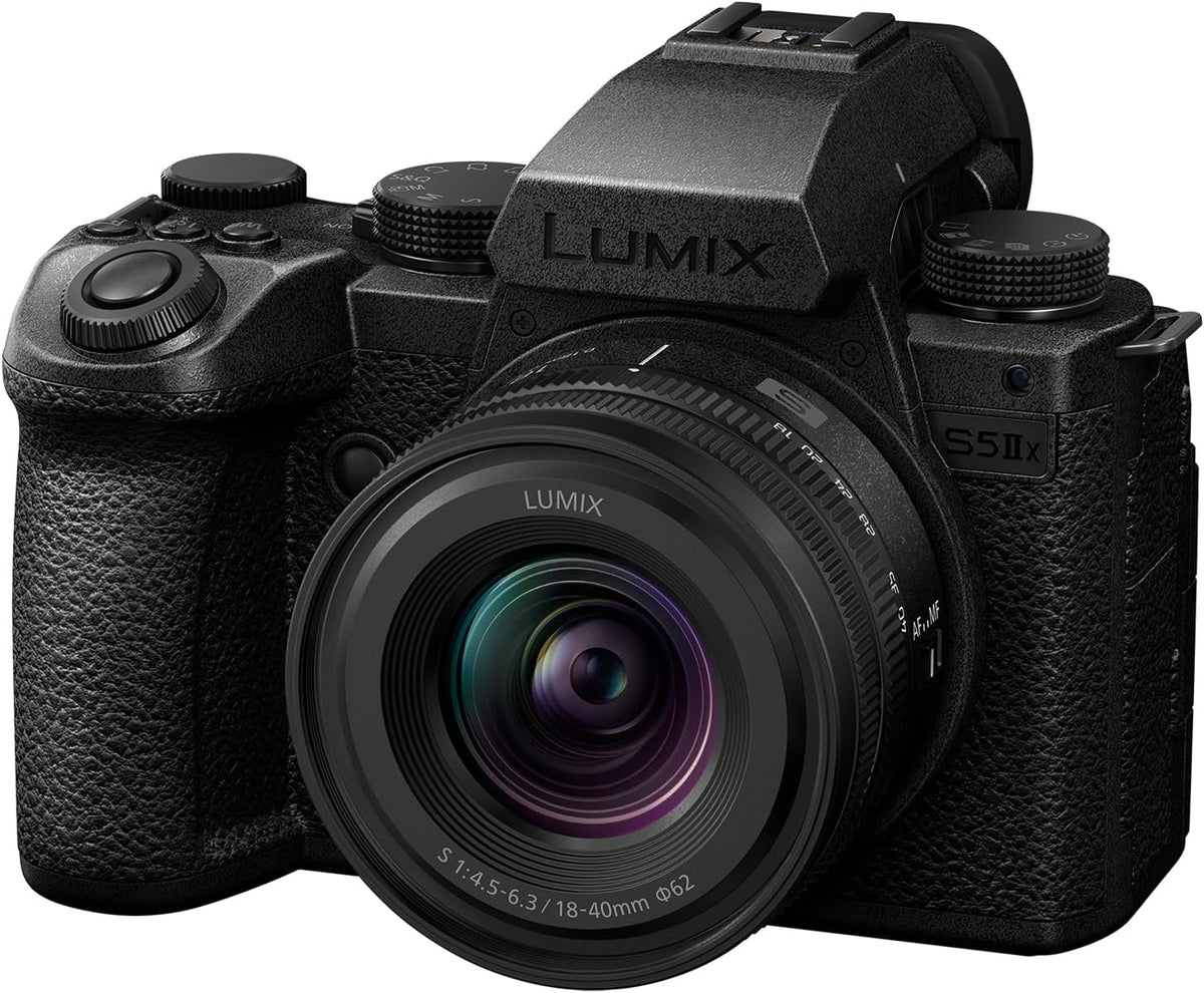 Panasonic Lumix S5M2X Vollformatkamera mit 18 bis 40 mm Objektiv - 4K 60P und 6K 30P Video - Phase Hybrid AF Active IS - WLAN Schwarz